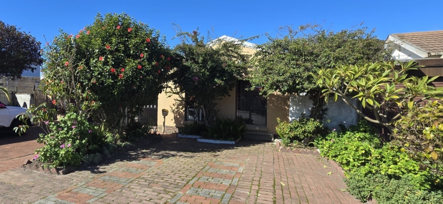 3 Bedroom Property for Sale in Bernadino Heights Western Cape
